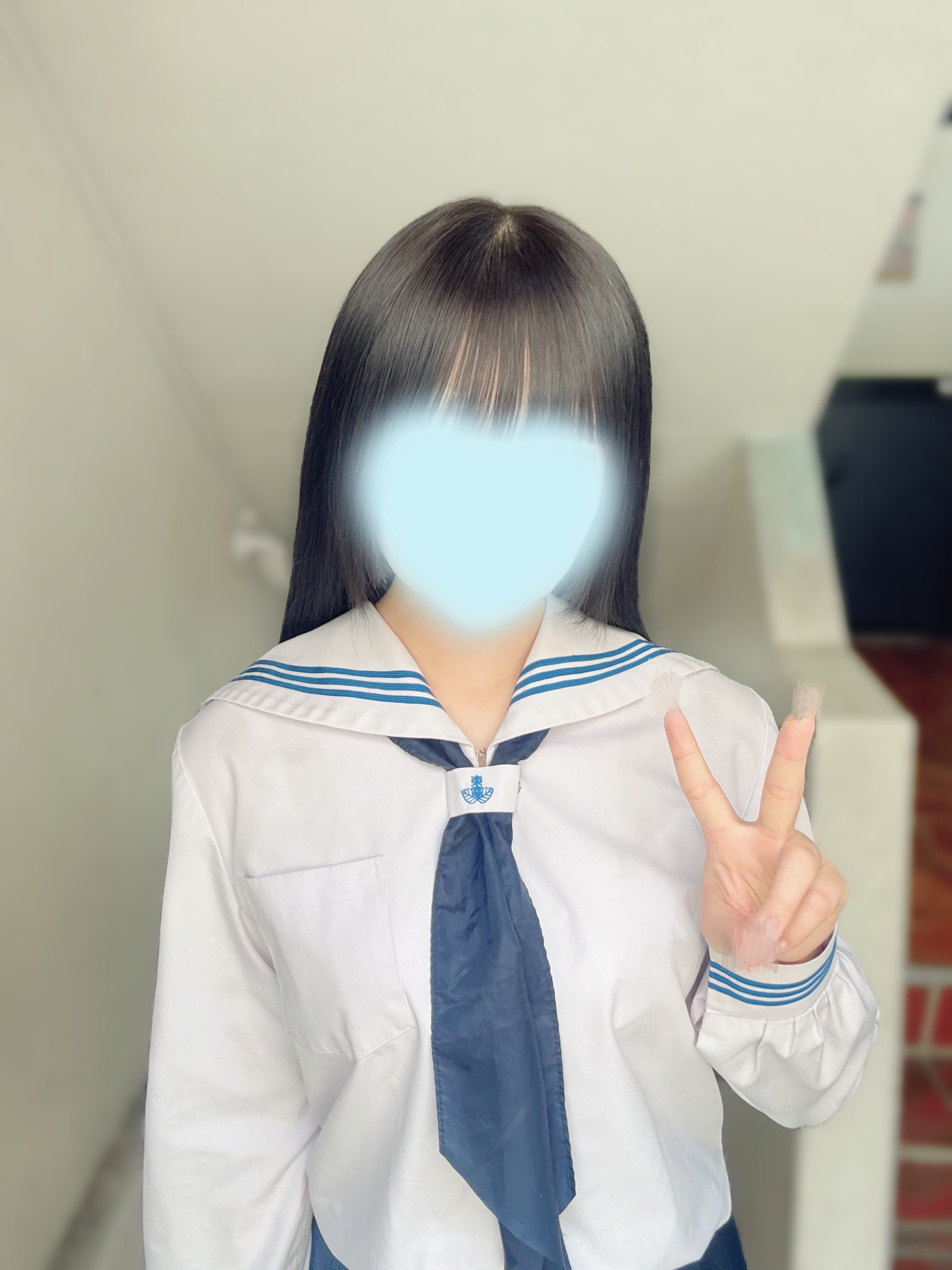 りお🔰7/18体験入店初日(JK上がりたて18歳)